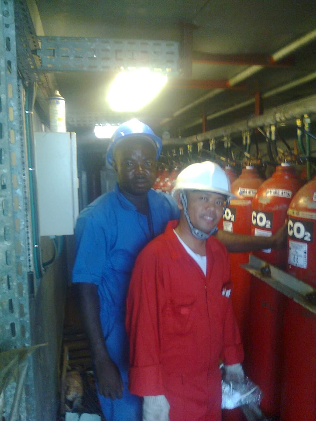 CO2 fire suppression bank servicing onboard